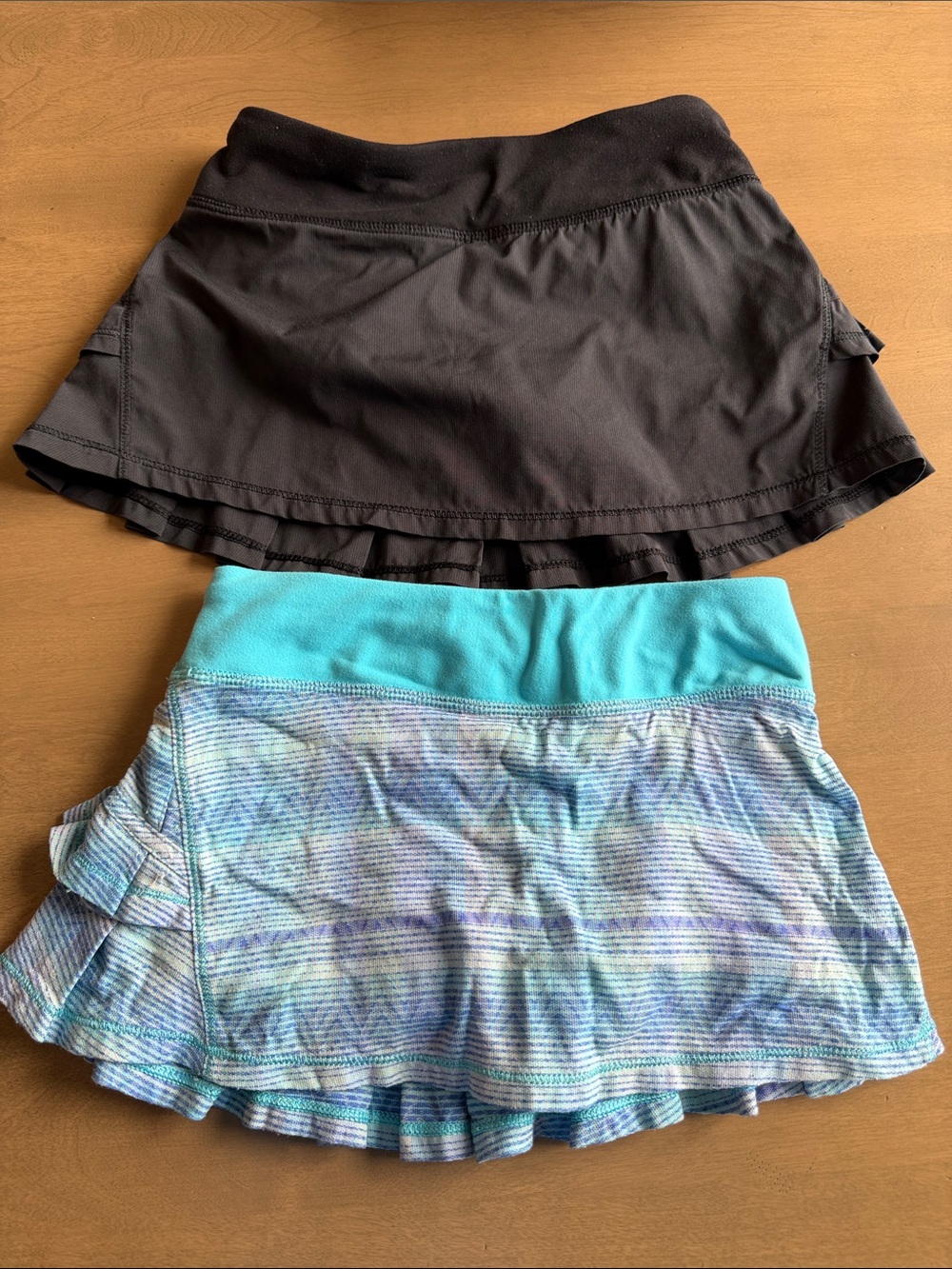 Ivivva Black Skort + Ivivva Aqua Multi-Stripe Skirt Set